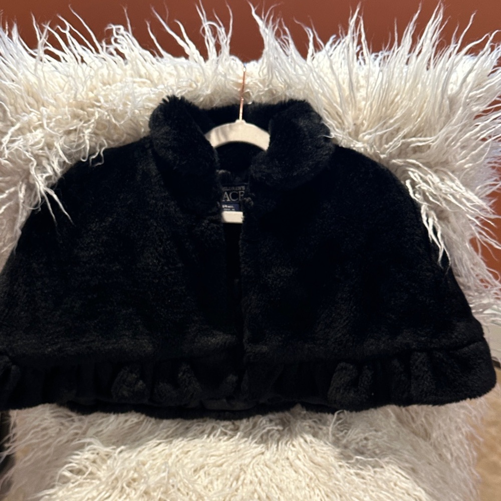 The Children's Place Black Faux Fur Cape